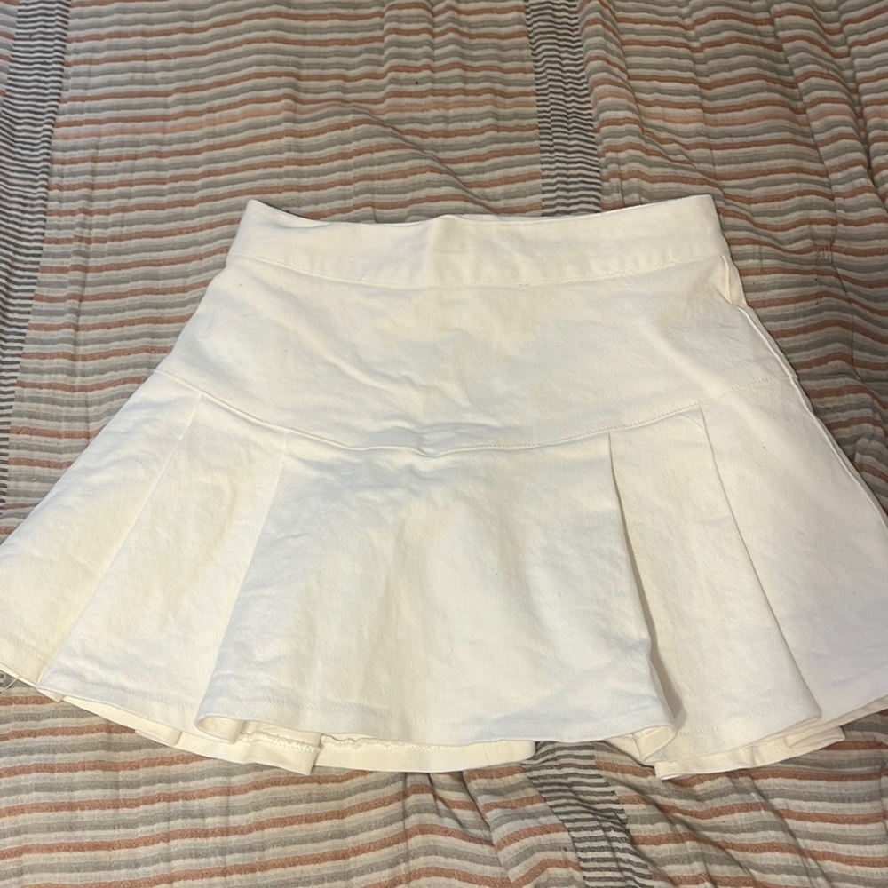 Cream Skirt Size Medium from Kido